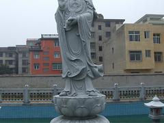 福建观音雕刻石雕厂家_高端观音石雕刻在莆田有售