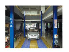 章丘四柱升降平台厂家：价格合理的四柱升降平台价格怎么样