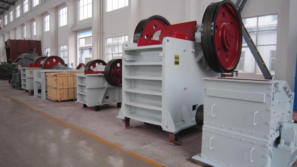 PEX-250×1000細(xì)碎顎式破碎機(jī)原始圖片2