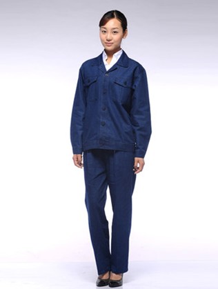 質(zhì)量可靠的牛仔連體服就在龐哲服裝公司定做