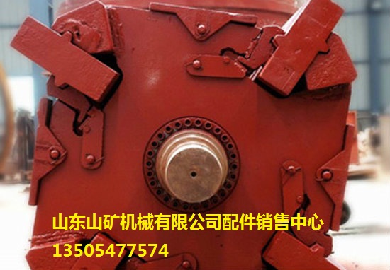 山東山礦PF系列反擊式破碎機 板錘 襯板 羊角螺栓