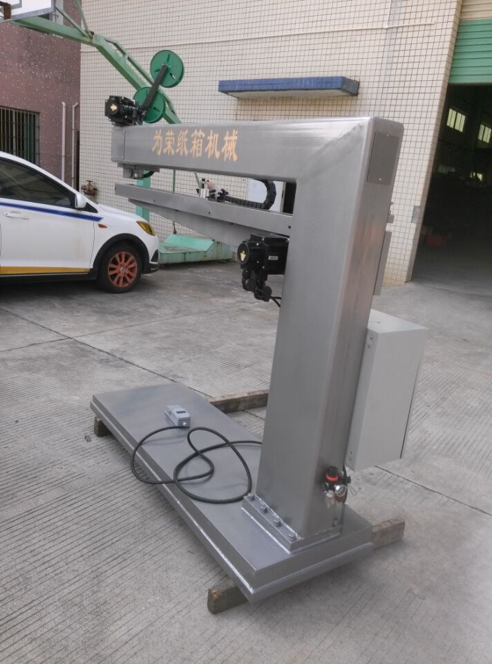 深圳雙伺服自動推紙快速釘箱機_為榮紙箱機械設備專利產品