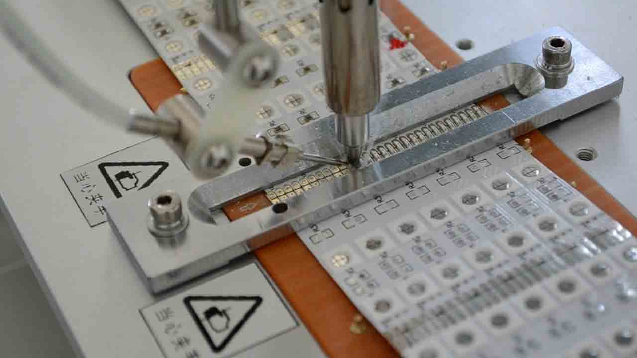 SSD自動焊錫機       焊錫機       焊錫機器人