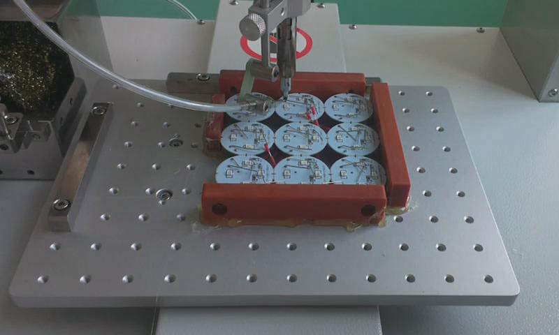 SSD自動焊錫機       焊錫機       焊錫機器人