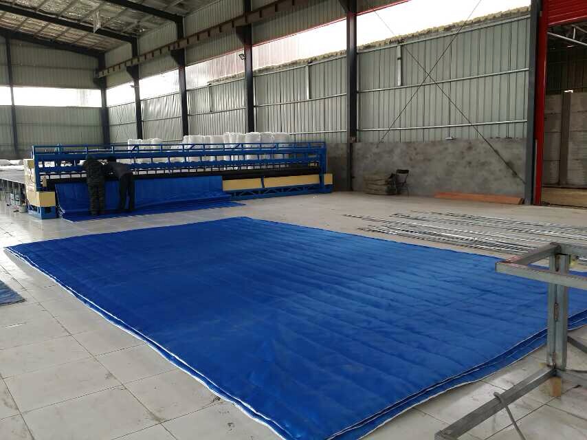 廠家直銷優(yōu)質(zhì)FH1500-8高速無機(jī)布防火卷簾縫紉機(jī)
