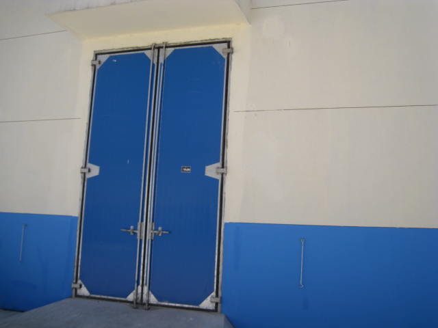糧庫輸送機