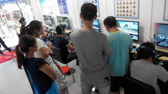 汽車駕駛訓練機啥專業 考駕照必備