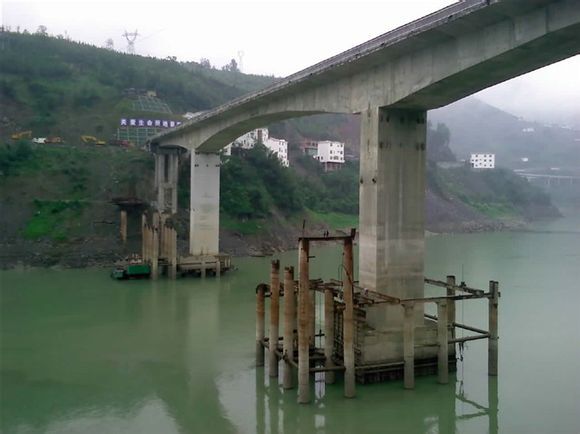 水下混凝土建筑浇筑、修补加固施工