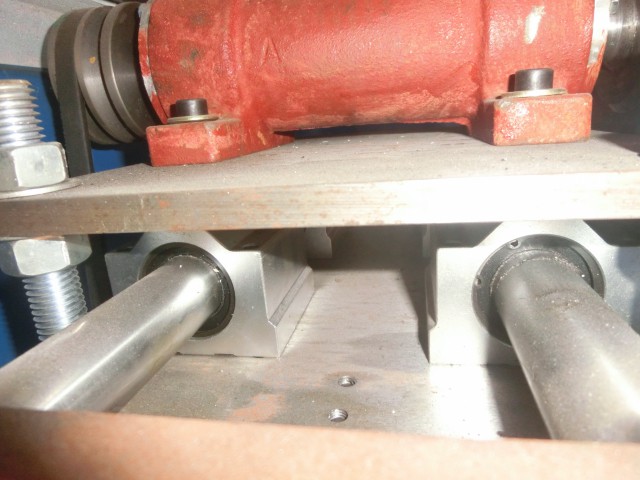精準經濟形切割機、切角機