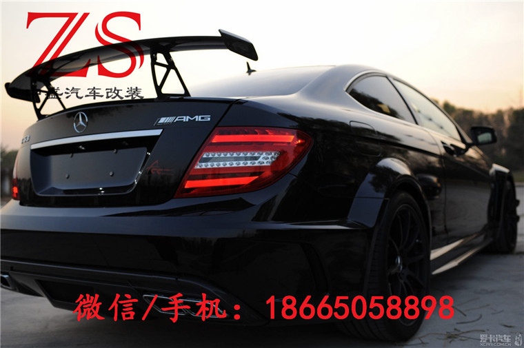 奔馳 CLS63 AMG W218改裝RENNTECH款 碳纖維 后擾流 后唇 下護(hù)板