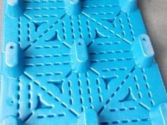 優(yōu)質(zhì)塑料水塔價格：十堰塑料噸桶