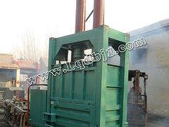 【廠家推薦】質(zhì)量好的秸稈打包機(jī)市場價(jià)格_內(nèi)蒙古秸稈打包機(jī)