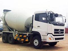 南寧小型混凝土運(yùn)輸車(chē)，市場(chǎng)上暢銷(xiāo)的混凝土攪拌運(yùn)輸車(chē)行情