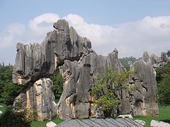 上觀園景觀提供的真石假山堆砌價錢怎么樣_廣西戶外真石假山