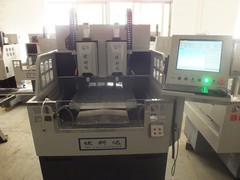 江蘇移動(dòng)電源外殼精雕機(jī)|移動(dòng)電源外殼精雕機(jī)多少錢一臺(tái)
