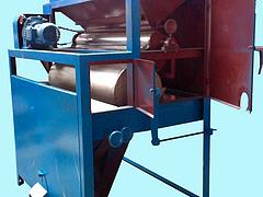 鑫達選礦機械設備供應廠家直銷的干式鈦礦機：干式鈦礦機廣西