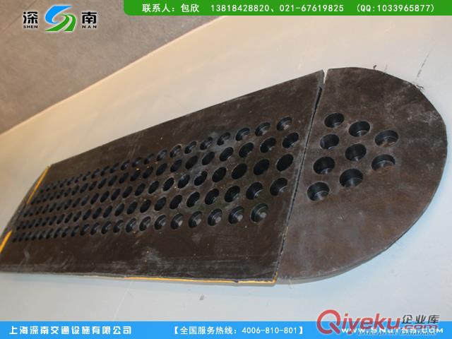波浪型橡膠減速帶，高強度橡膠減速坡原始圖片3