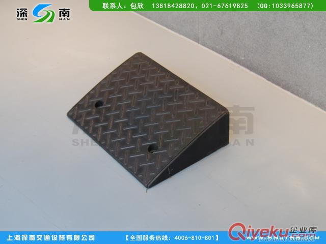 高強(qiáng)度橡膠路沿坡, 哈爾濱路沿坡原始圖片2