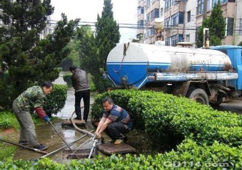 蘇州園區(qū)斜塘鎮(zhèn)疏通廁所馬桶下水道 馬桶維修