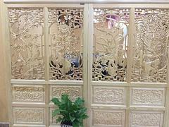 烏魯木齊木制品加工——哪里可以買到新品實(shí)木門窗