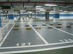 停車場地坪做法，優(yōu)質(zhì)的武漢停車場地坪漆供應(yīng)