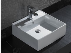 智能坐便器生產廠家_廣東哪里有高品質的皇琥衛浴多功能節水帶遙控坐便器批發