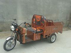 半封閉電動(dòng)三輪車(chē)廠家，價(jià)格合理的太陽(yáng)能電動(dòng)三輪車(chē)推薦