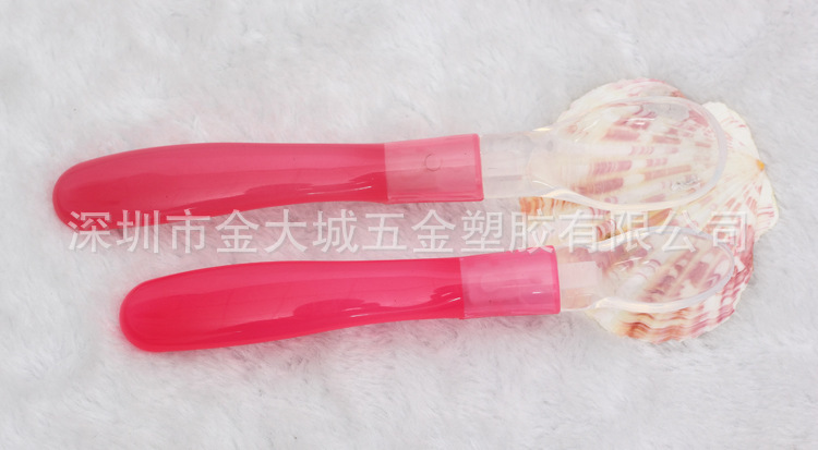 為您推薦新款移動(dòng)電源pvc軟膠殼：移動(dòng)電源外殼價(jià)格行情