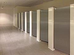 大量出售優(yōu)惠的衛(wèi)生間隔斷 衛(wèi)生間隔斷供貨廠家