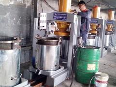廣東茶籽榨油機(jī)廠家：裕源榨油機(jī)供應(yīng)搶手的茶籽榨油機(jī)