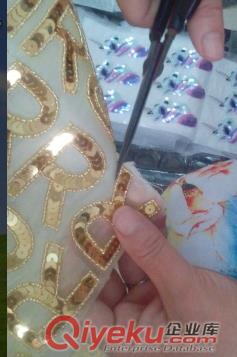 廣東中山建成珠繡廠 供應手工鉤珠 手工釘珠 手工繡珠 手工串珠