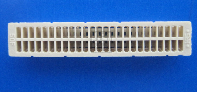 HRS廣瀨DF20A-50DS-1C膠殼針孔數50