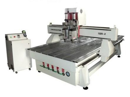 ！！雕刻機(jī)工廠直營店！促銷1325數(shù)控開料機(jī)