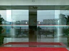 武漢自動平開門|想要購買價格劃算的自動平移門找哪家