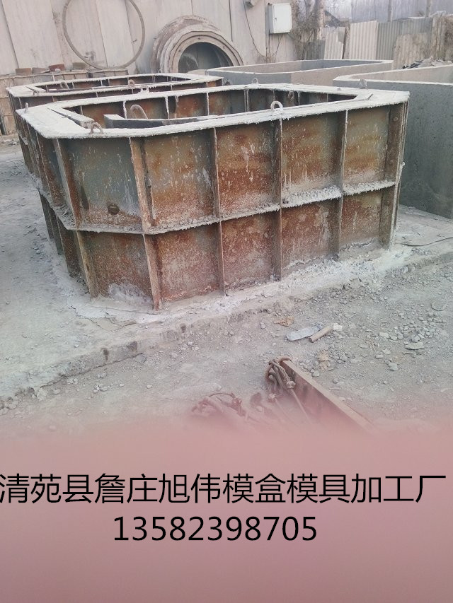     高鐵護欄立柱模具批發