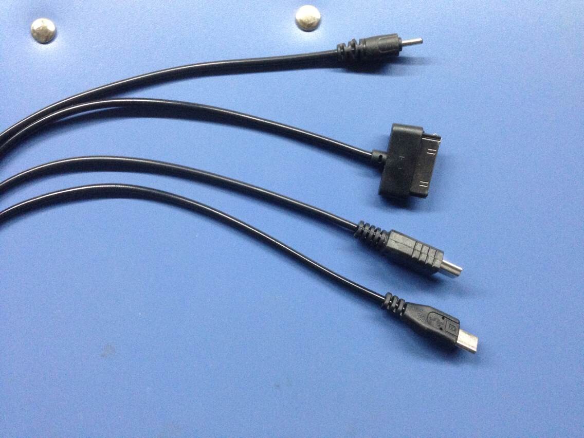 廠家批發(fā)MicroUSB蘋果4s5三星V8安卓加長一拖三數(shù)據(jù)線 充電線分合