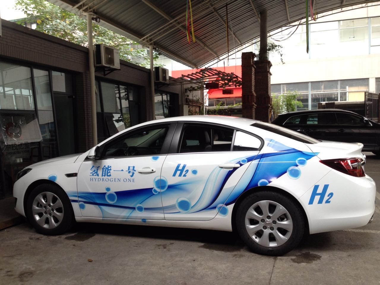 成都廂式貨車物流車車身廣告定做車身廣告噴漆定做