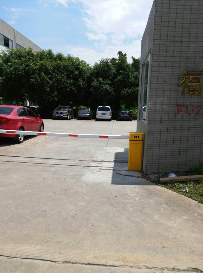 惠创电子_优质道闸厂家——福建道闸厂家批发