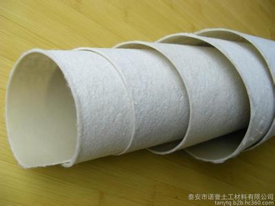 膨潤土防水毯牌子好 山東{zh0}的鈉基膨潤土防水毯供應出售