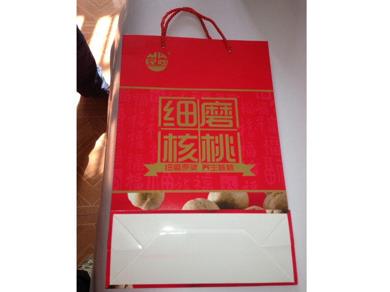 濟南哪里能買到質(zhì)量優(yōu)的彩色食品對口箱，當然選擇濟南鼎旺包裝！