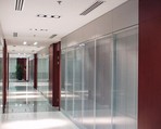 重慶辦公隔斷，重慶辦公隔斷廠家，現代門窗歡迎您