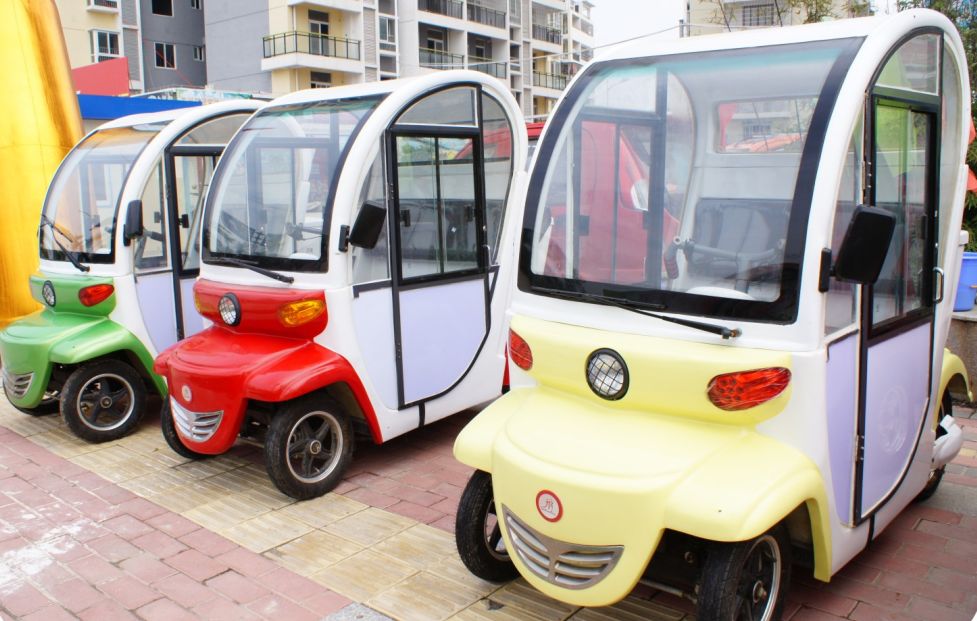 供應(yīng)莆田劃算的莆田電動轎車 莆田電動汽車