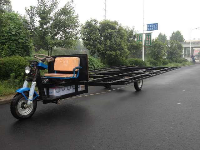 四驅車變型拖拉機世杰牌四驅車