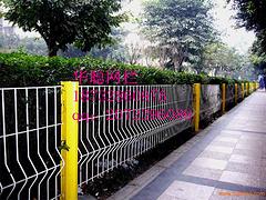 衡水地區(qū)專業(yè)生產優(yōu)良的牛欄網(wǎng)，養(yǎng)殖圈地鐵絲網(wǎng)價格