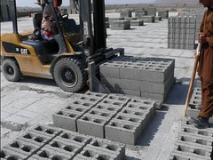 泉工股份T15全自動制磚機有什么特色|全自動免燒磚機