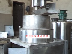 選購(gòu)質(zhì)量好的山楂打料機(jī)就選瑞祥果品機(jī)械——出售山楂餅設(shè)備