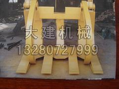 裝載機車架價格 專業的裝載機鏟斗報價