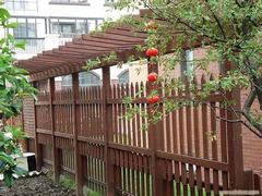 北京防腐木木屋，買優(yōu)惠的防腐木木亭優(yōu)選昊森偉業(yè)防腐木