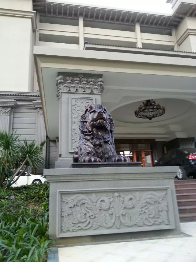 海南專業(yè)的海南砂巖雕塑制作商|?？谏皫r雕塑代理商