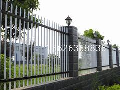 山東鑄鐵護欄|高質鑄鐵護欄專業供應